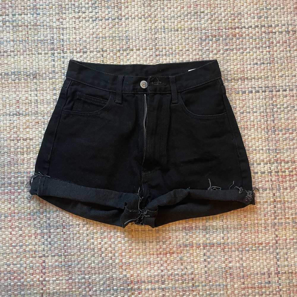 black john galt jean shorts in size small